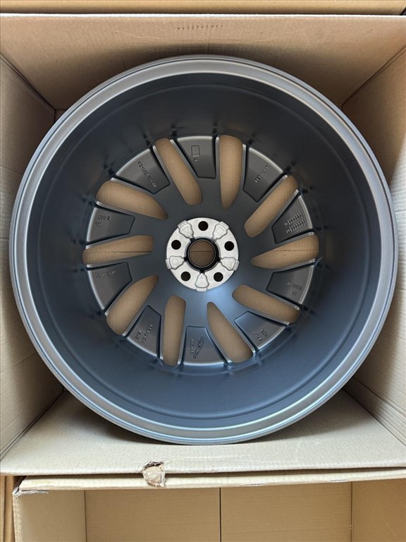 R21 Original Jaguar 8.5J ET45 - MK83-1007-CA  2DB felni alufelni 7. kép