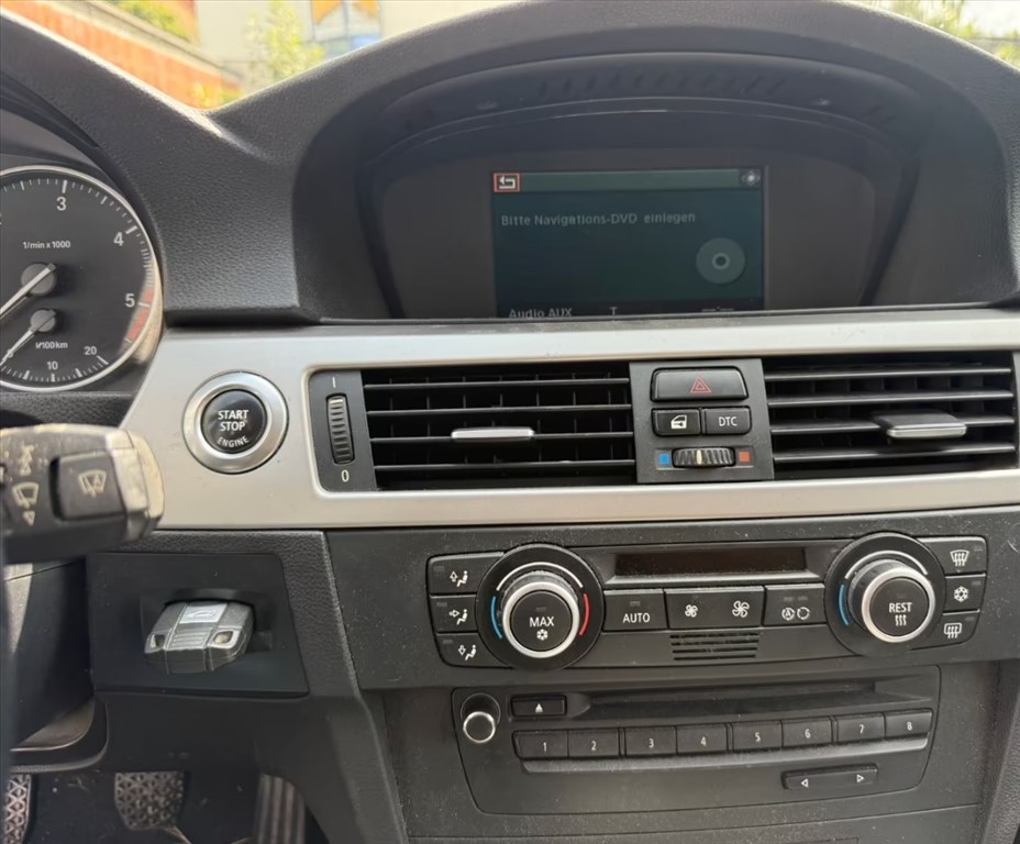 BMW 3-as sorozat (E90, E91, E92, E93) bontott alkatrészei 5. kép