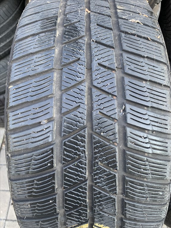  225/4517" újszerű Barum téli gumi  2. kép
