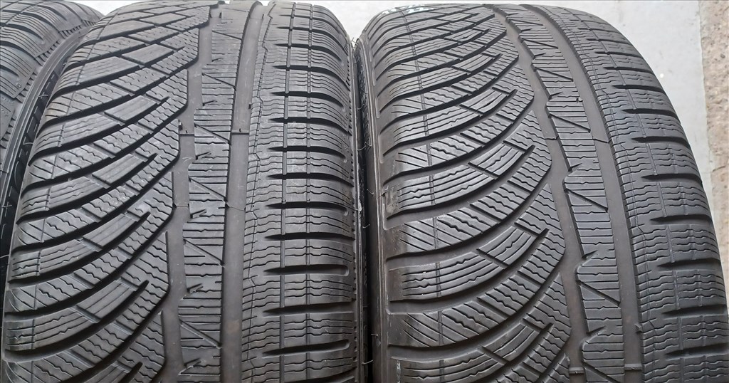 Defekttűrő Michelin Pilot Alpin 245/45 R18 téli gumik 4db 5. kép
