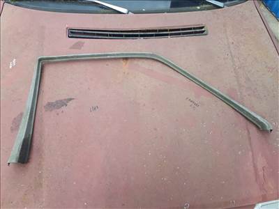 Mercedes W124 ,,124 735 02 71 KZ, jobb hátsó ajtókeret belső burkolat  1247350271kz