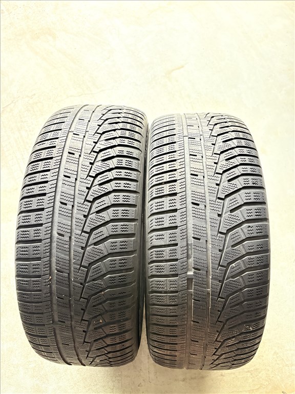  5x114.3 lyukosztású 17" használt alufelni, rajta 235/55 kopott Hankook téli gumi 5. kép