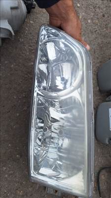 Hyundai H-1 jobb fényszóró, bal fényszóró 