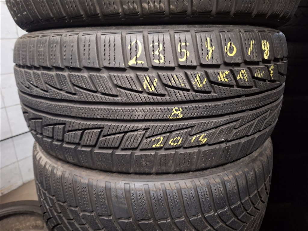  235/40/18"  Nankang téli gumi  1. kép