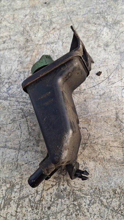 Audi A4 (B6) 1.8T szervó tartály 8E0 422 373 8e0422373 5. kép