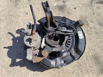 Toyota Urban Cruiser Jobb első Csonkállvány Kerékaggyal