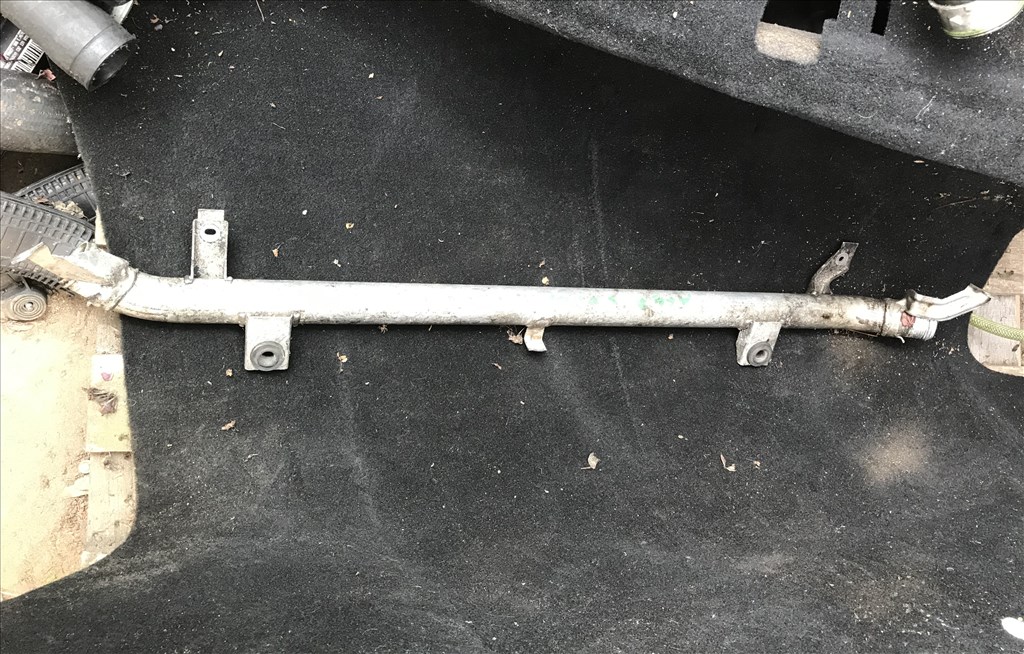 Audi A6 (C6 - 4F) 3,0 V6 TDI turbócső 4f0145732b 1. kép