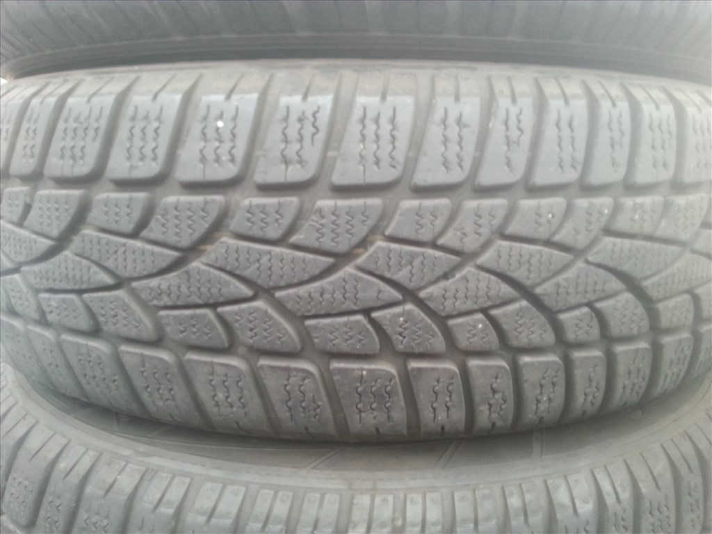  175/60R16 Dunlop defekttűrő téli gumi garnitúra 2. kép