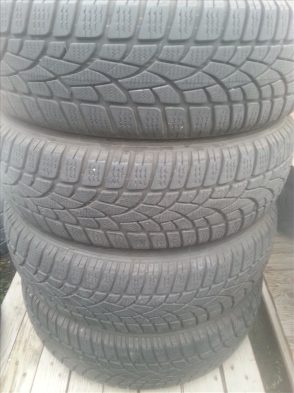  175/60R16 Dunlop defekttűrő téli gumi garnitúra 5. kép