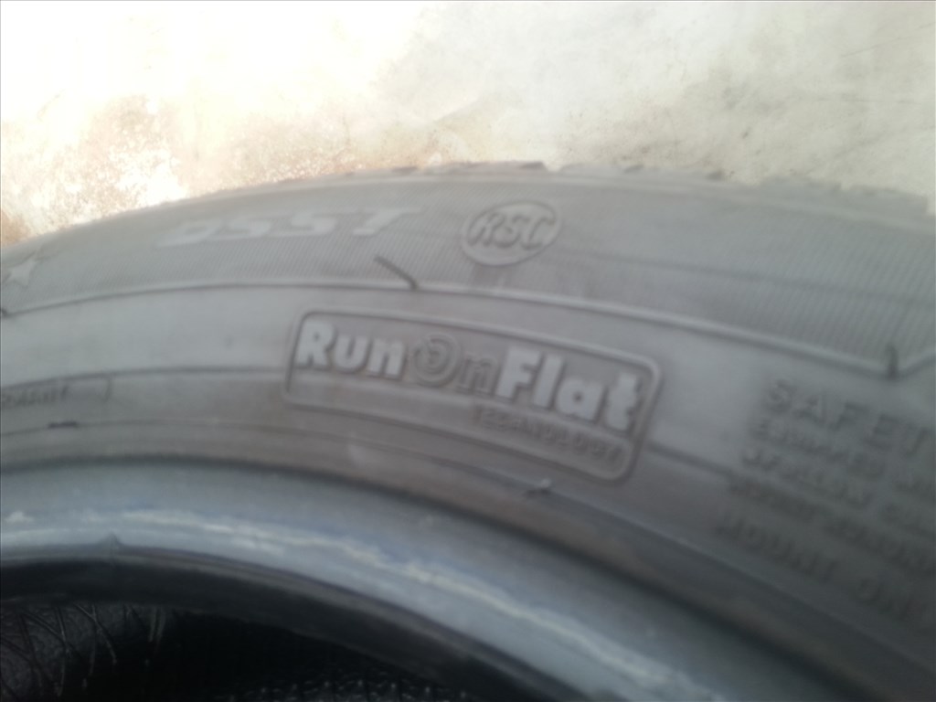  175/60R16 Dunlop defekttűrő téli gumi garnitúra 7. kép