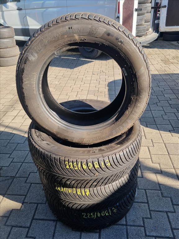  225/6017" újszerű Michelin Pilot Alpin 5 téli gumi 4db  2. kép
