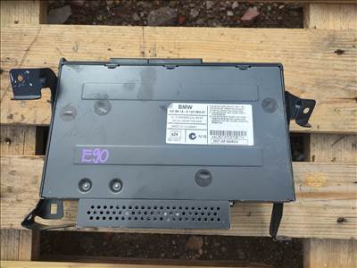 BMW 3-as sorozat cd tár  65129133083