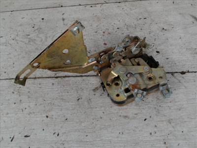 MITSUBISHI CARISMA 99.08- Bal első ajtó zárszerkezet mechanikus