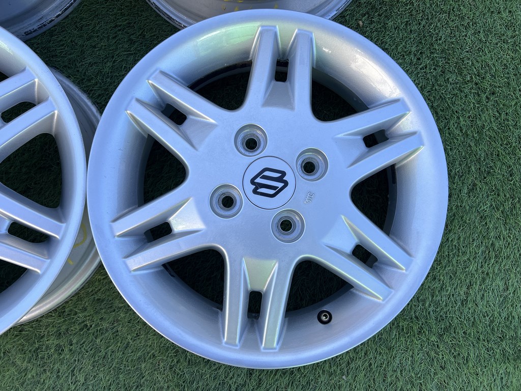 4x100 14" Suzuki gyári alufelni 4Jx14h2 ET45 2. kép
