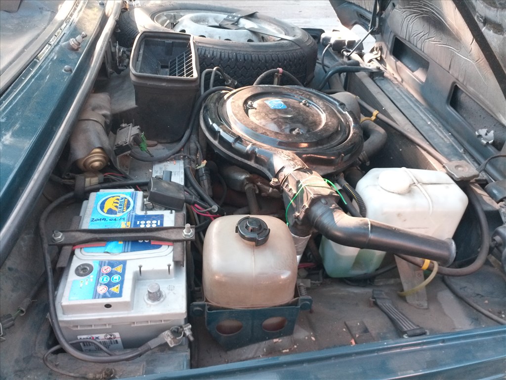 Lada Niva kalaptartó, ülés, kárpit  6. kép