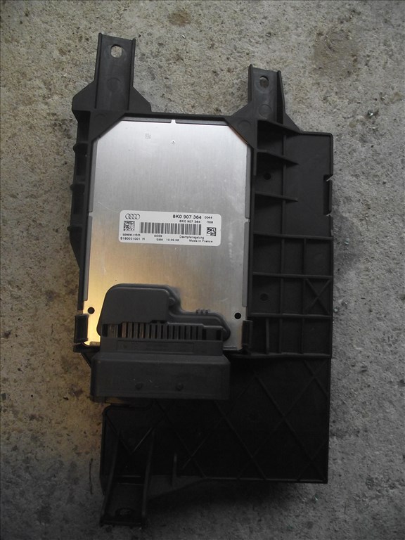 Audi A4 B8 lengéscsillapító vezérlő modul 8k0907364 1. kép