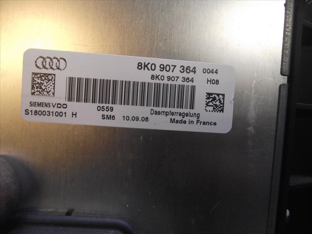 Audi A4 B8 lengéscsillapító vezérlő modul 8k0907364 2. kép
