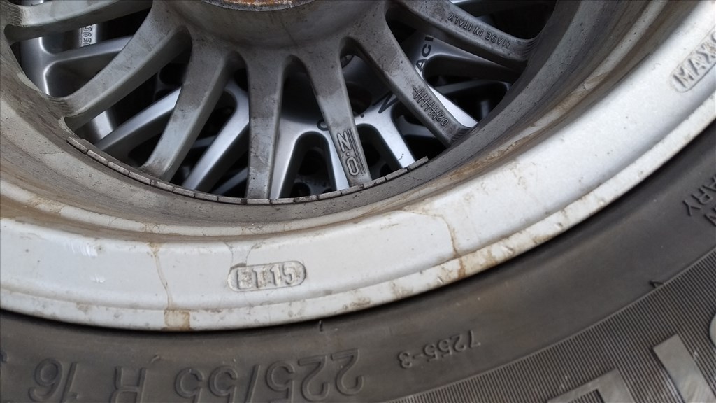  5x120 lyukosztású 7,5JJ 16" használt OZ Racing alufelni 4. kép