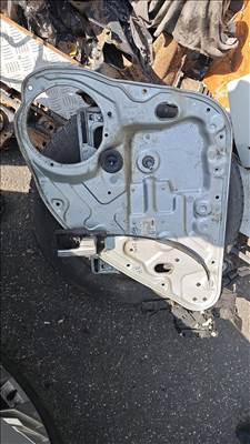 Ford Focus Mk2 manuális ablakemelő szerkezet jobb hátsó