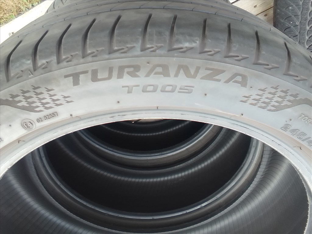  245/45R19 Bridgestone Turanza T005 nyári gumi garnitúra 2022-es 8. kép