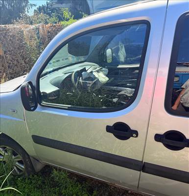 Fiat Doblo I bal első ajtó 