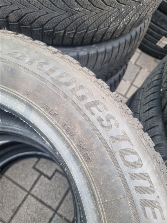  215/6517" újszerű Bridgestone Blizzak LM001 téli gumi 4db  6. kép