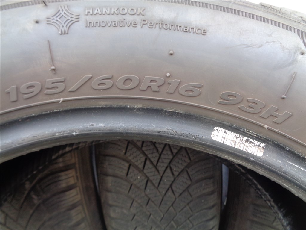 Hankook, Nexen 195/60R16 téli gumi 2-2db újszerűen eladó. 10. kép