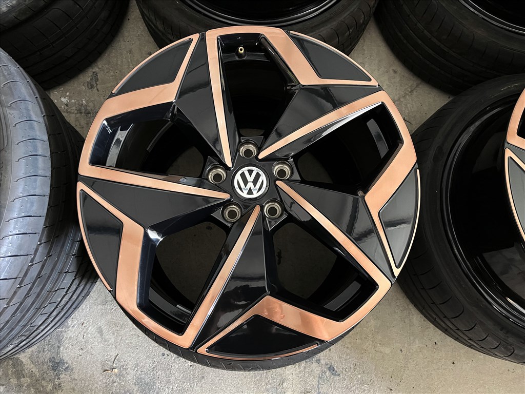 VW Golf Caddy Jetta ID3 19" 5x112 gyári alufelni eladó 19 coll 2. kép