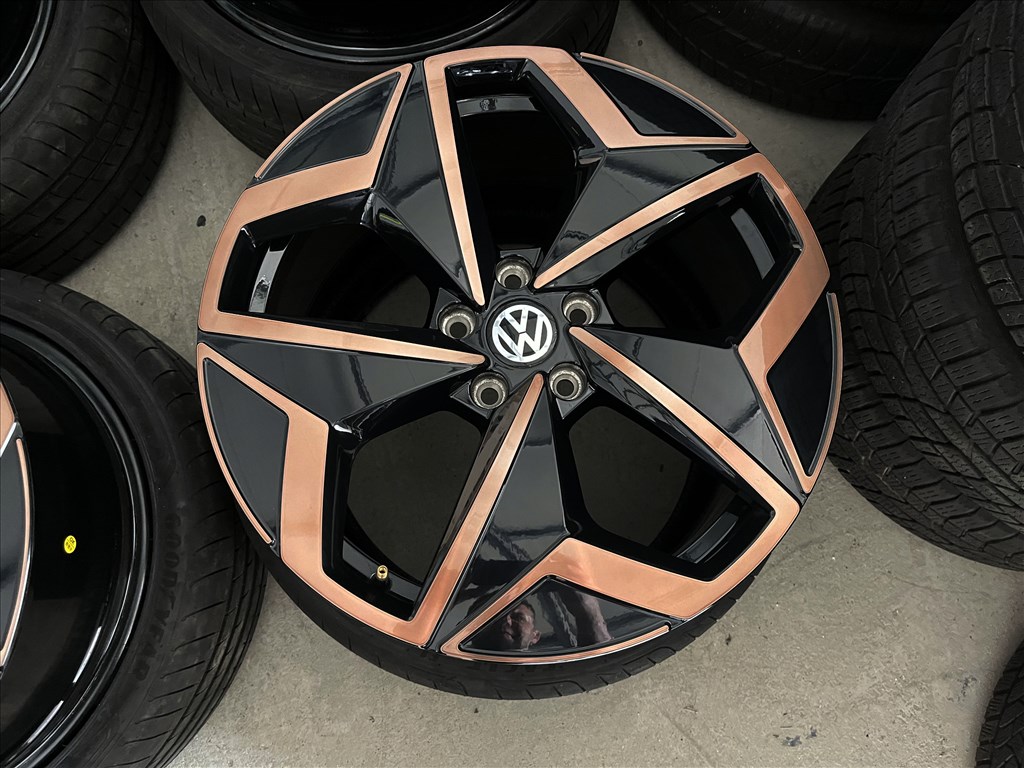 VW Golf Caddy Jetta ID3 19" 5x112 gyári alufelni eladó 19 coll 4. kép