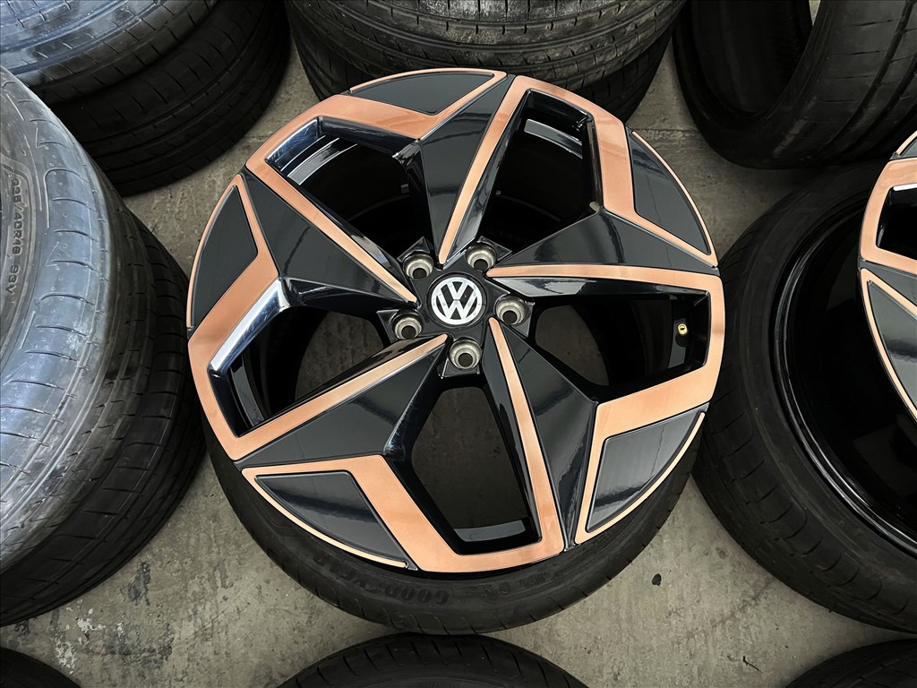 VW Golf Caddy Jetta ID3 19" 5x112 gyári alufelni eladó 19 coll 5. kép