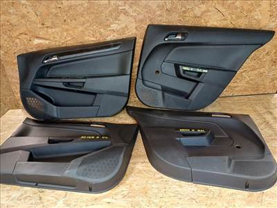 Opel Astra H (2004-2009) Bőr Ajtókárpit Garnitúra 