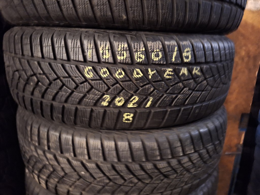  195/60/18" Goodyear téli gumi  1. kép