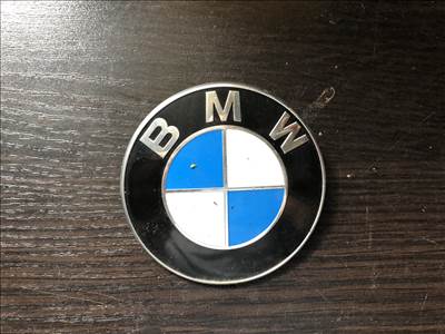 BMW 3-as sorozat F30 csomagtérajtó embléma 
