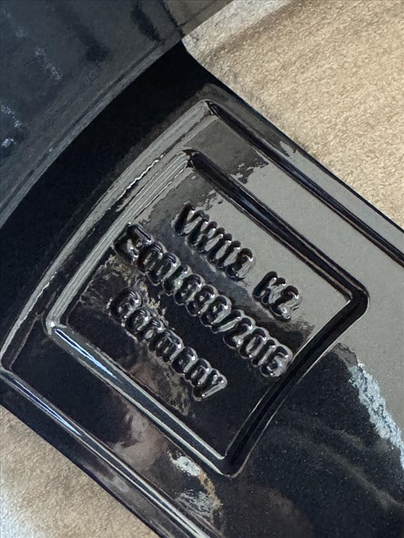 R18 Original Volkswagen 7.5J ET49 - 5G0 601 025DQ 5G0601025DQ 1db alufelni felni 2. kép