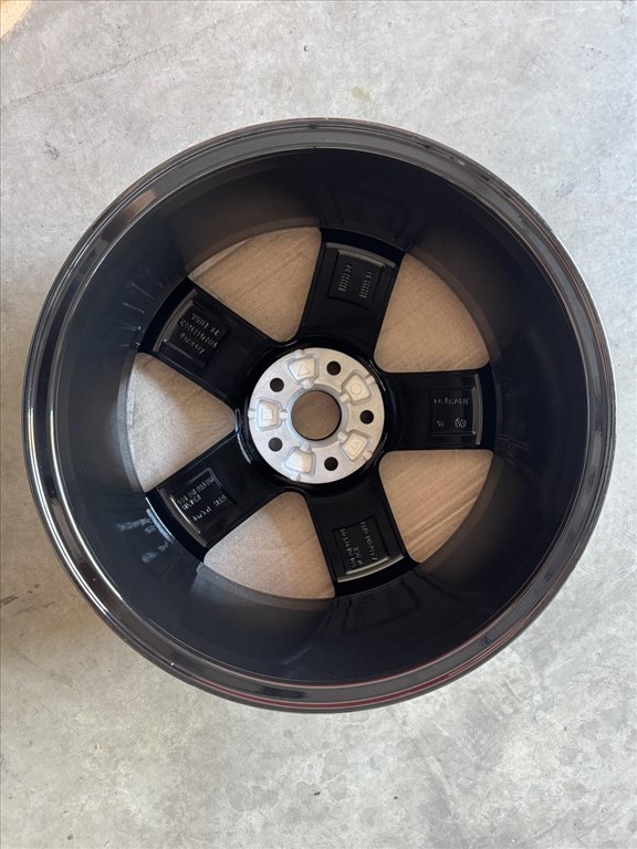 R18 Original Volkswagen 7.5J ET49 - 5G0 601 025DQ 5G0601025DQ 1db alufelni felni 7. kép