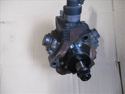 Kia Cee'd  Hyundai I30 1.5-1.6 CRDi  nagynyomású pumpa magasnyomású szivattyú 0445010124 331002A400