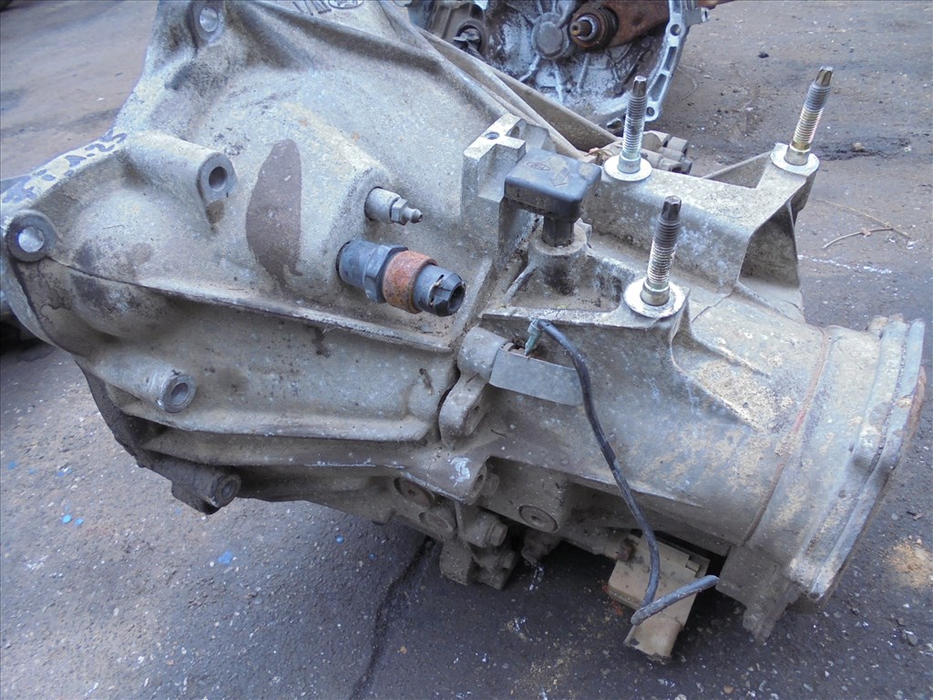 Ford Fiesta Mk4 1.25i 16V Flair sebességváltó  2. kép