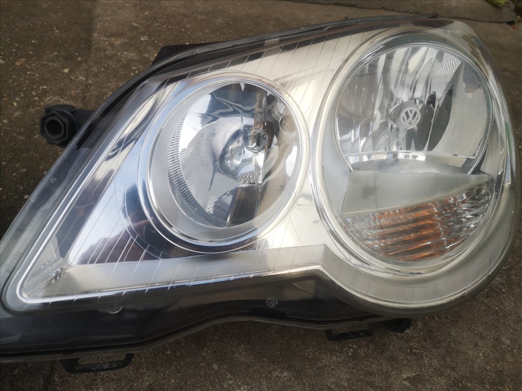 Volkswagen Polo gyári első fényszóró pár 3. kép