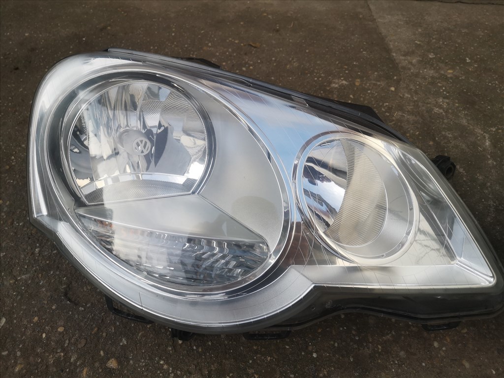 Volkswagen Polo gyári első fényszóró pár 4. kép