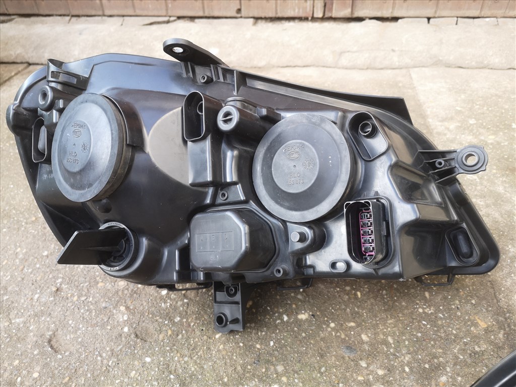 Volkswagen Polo gyári első fényszóró pár 10. kép