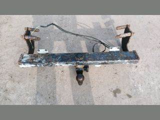 Mercedes Vito (1st gen) W638 Vonóhorog *1403*