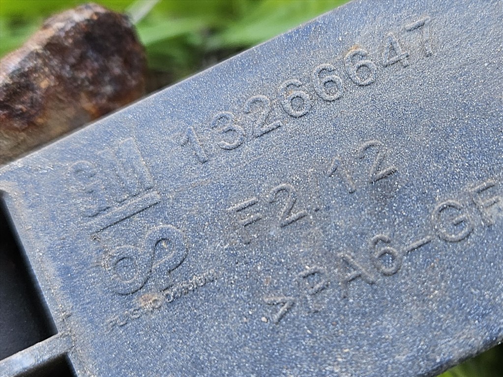 Opel Astra J Lökhárító alsó merevítő GTC 13266647 3. kép