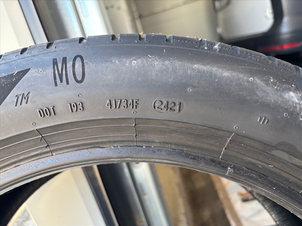  245/4518" használt Michelin nyári gumi gumi 5. kép