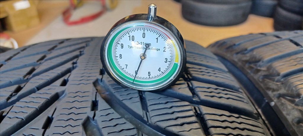  Michelin Latitude Alpin MO 255/45 R20 téli gumik 4db 4. kép