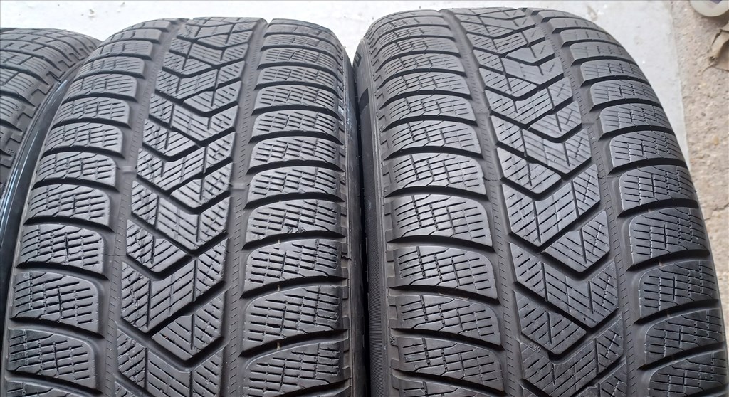 RSC Pirelli Scorpion MOE 235/55 R19 téli gumik 4db 5. kép