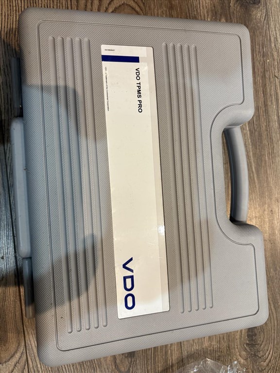 VDO TPMS Pro keréknyomás szenzor ellenőrző és programozó gép 1. kép