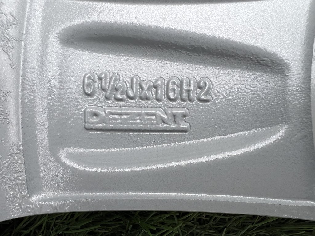 5x100 16" Dezent alufelni 6,5Jx16h2 ET38 7. kép