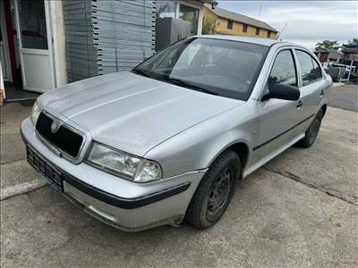 Skoda Octavia I 1.4 -BCA-  bontott alkatrészei