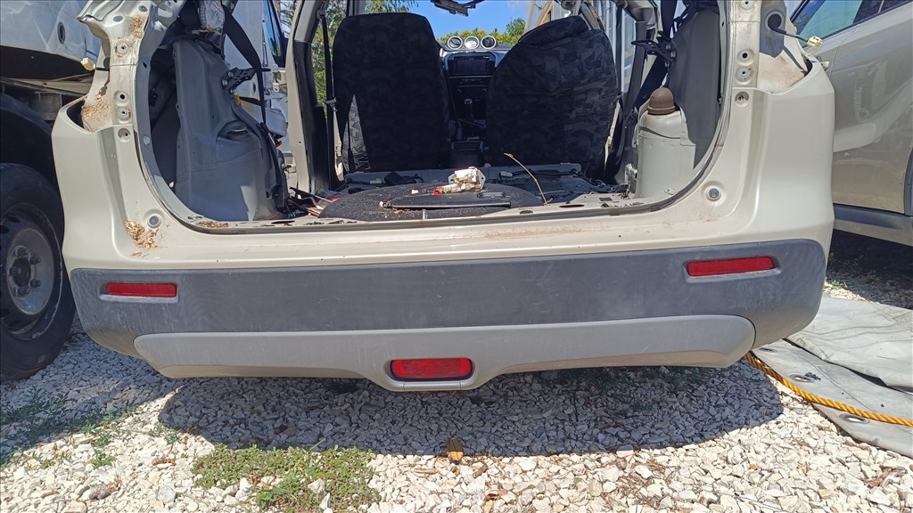 Suzuki Vitara (LY) bontott alkatrészei 2. kép