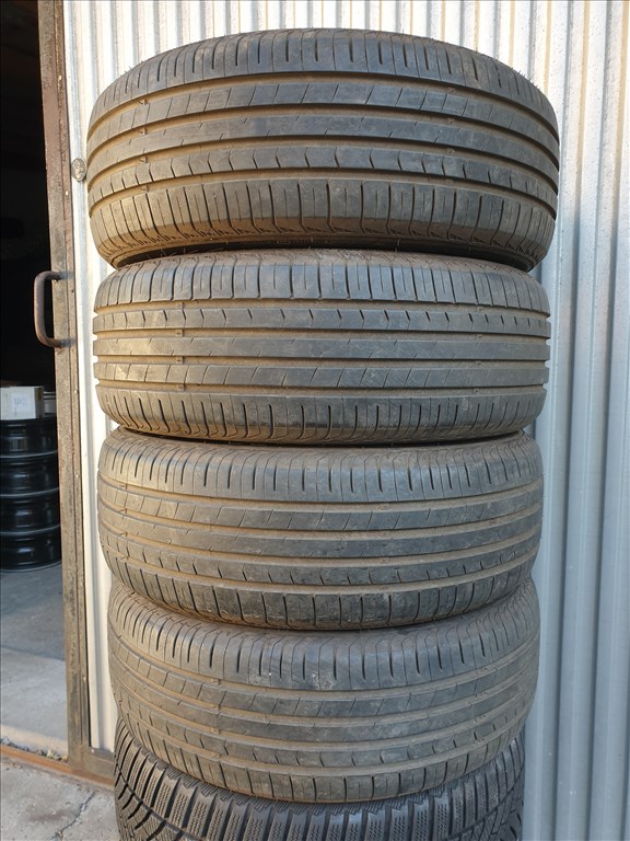  225/60 16 Tracmax X-Privilio 1. kép